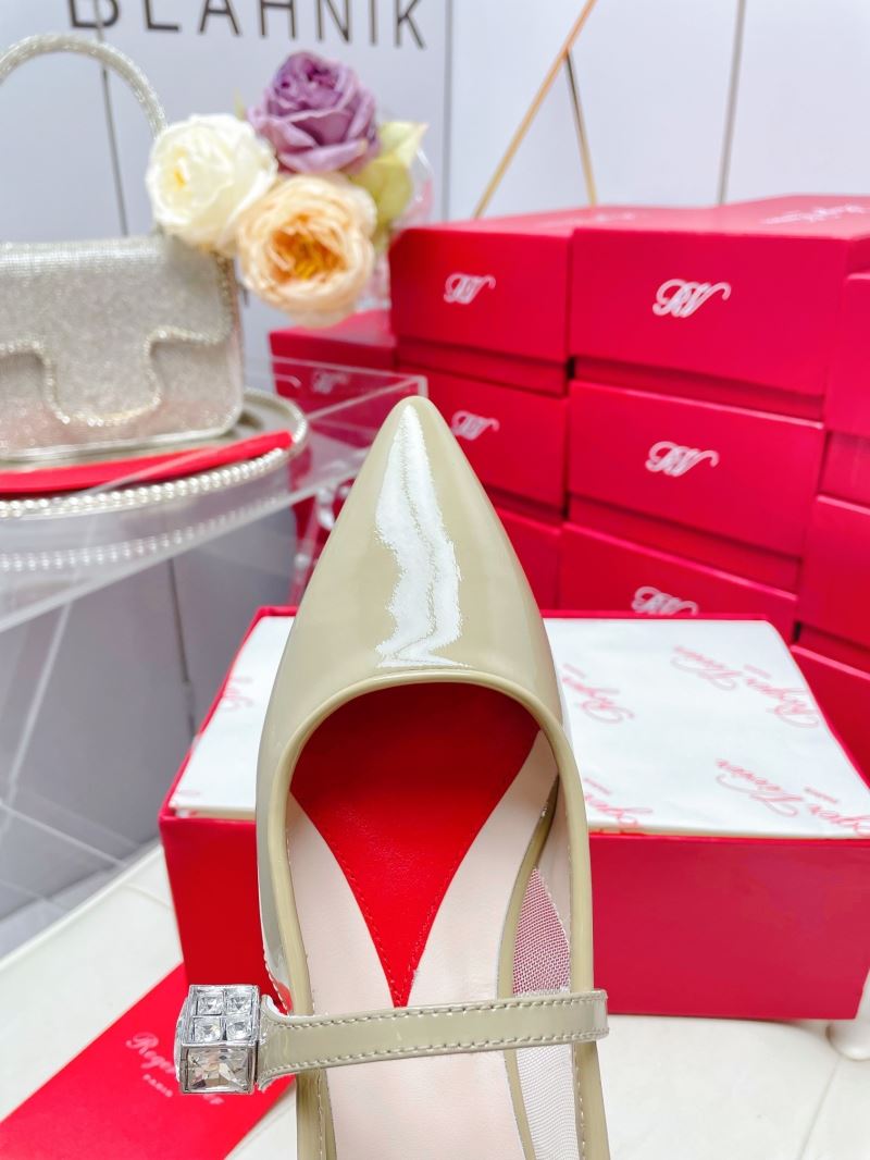 Roger Vivier flat shoes